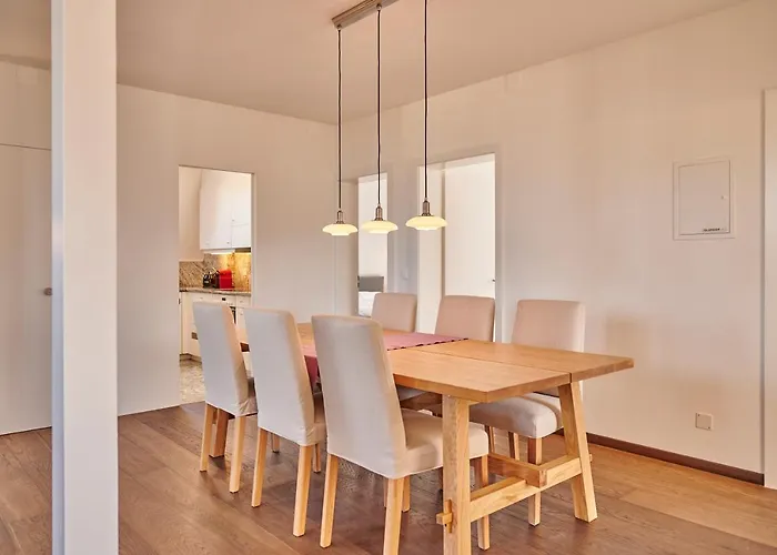 Bern, Perfect Located And Spacious